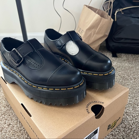 They don’t fit sadly; never worn Size 5 in womens; Bethan Black Dr Martens - Picture 2 of 3